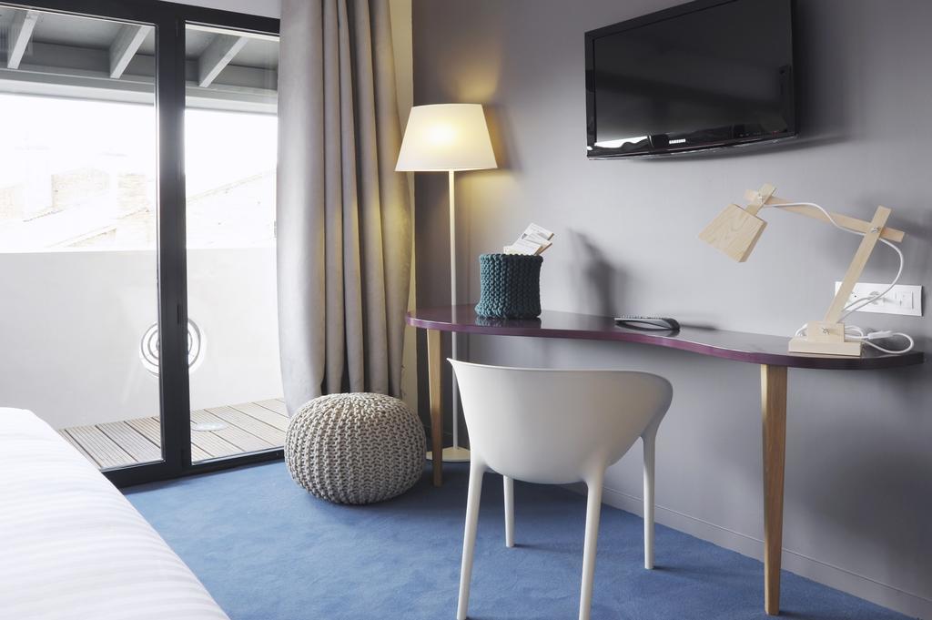 Hotel L'Echappee Belle LʼIsle-Jourdain Exteriér fotografie